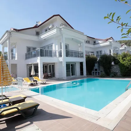 Villa Raya3