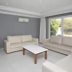Villa Raya3 *