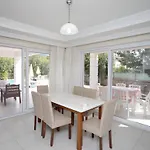 Villa Raya3 *