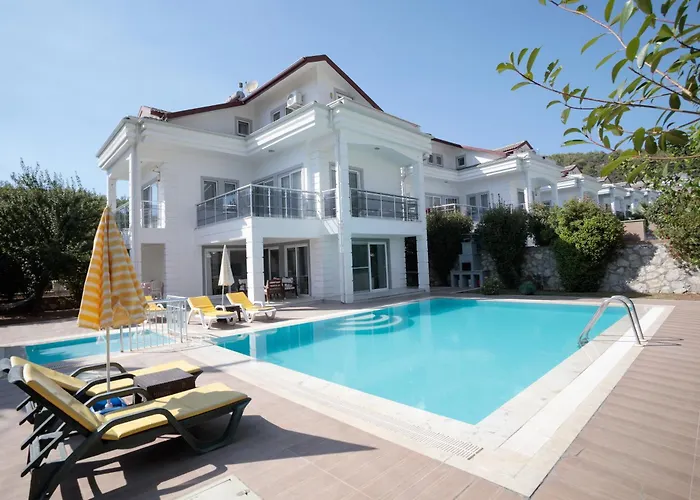 Vila Raya3